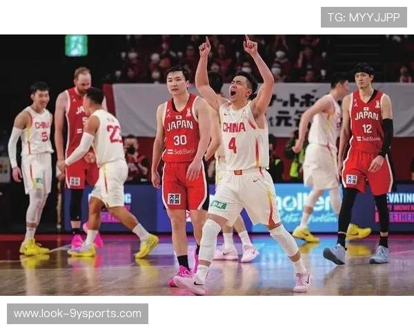 中国篮球联赛新赛季揭幕战精彩纷呈 各队新援亮相激战正酣